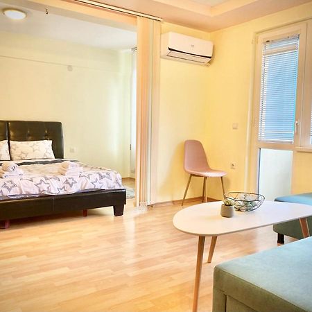 Sunny Central Apartment With Tv & Wi-Fi Stara Zagora Bagian luar foto