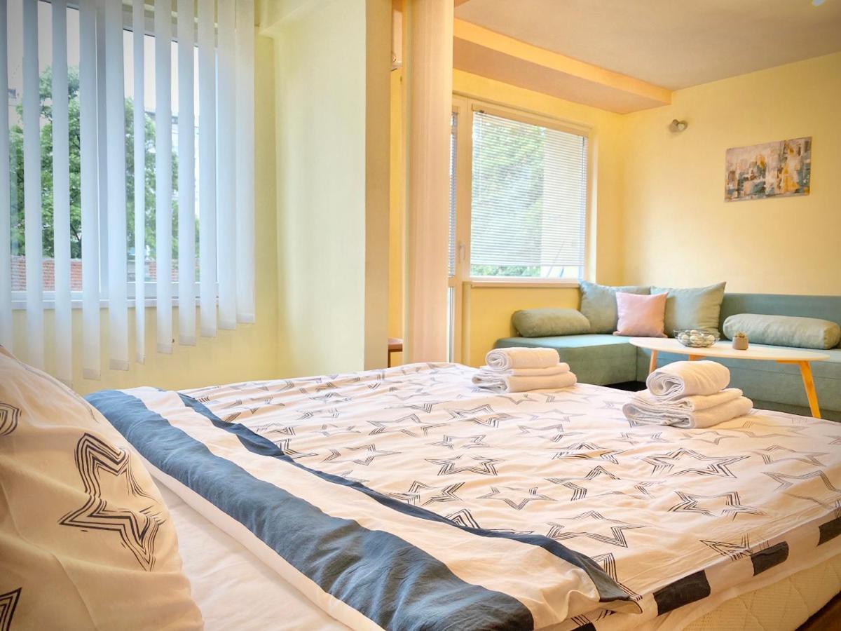 Sunny Central Apartment With Tv & Wi-Fi Stara Zagora Bagian luar foto